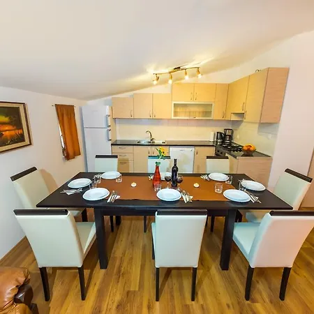 Zoran Apartament *