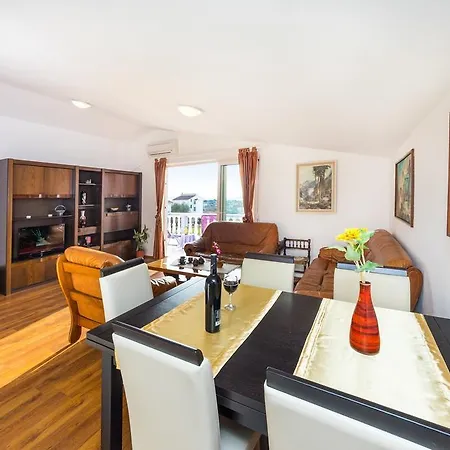 Apartament Zoran *